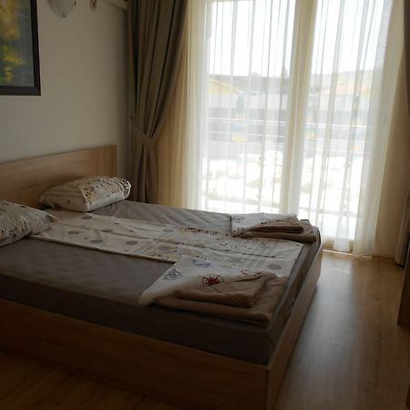 Apartments Crystal Beach Apartments II Несебир Екстер'єр фото